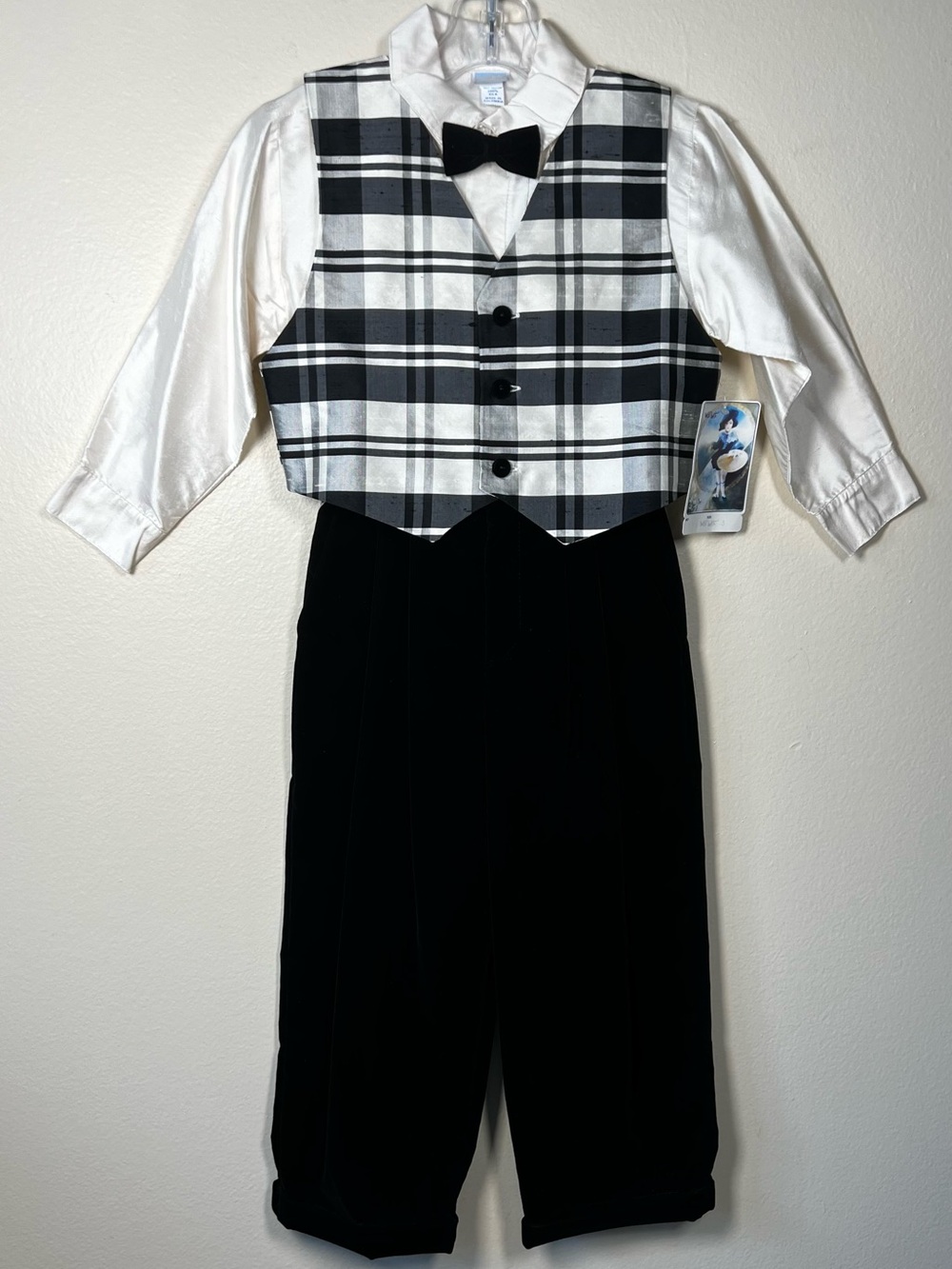 VTG Will'beth Boys White & Black Plaid Vest Tuxedo Set with Bow Tie NOS Sz. 3